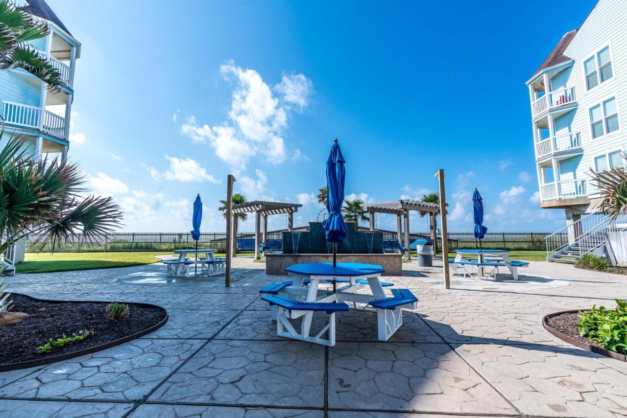 Octopus Gardens Private Boardwalk To The Beach Great Gulf Views Galveston Exterior photo